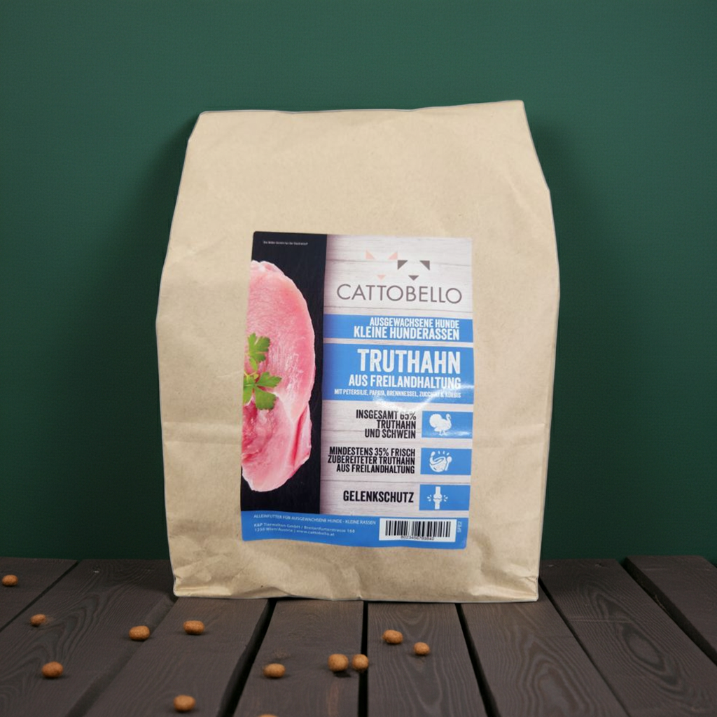 Cattobello Superfoods Truthahn aus Freilandhaltung mit Petersilie, Papaya, Brennnessel, Zucchini und Kürbis Small Breed 2kg